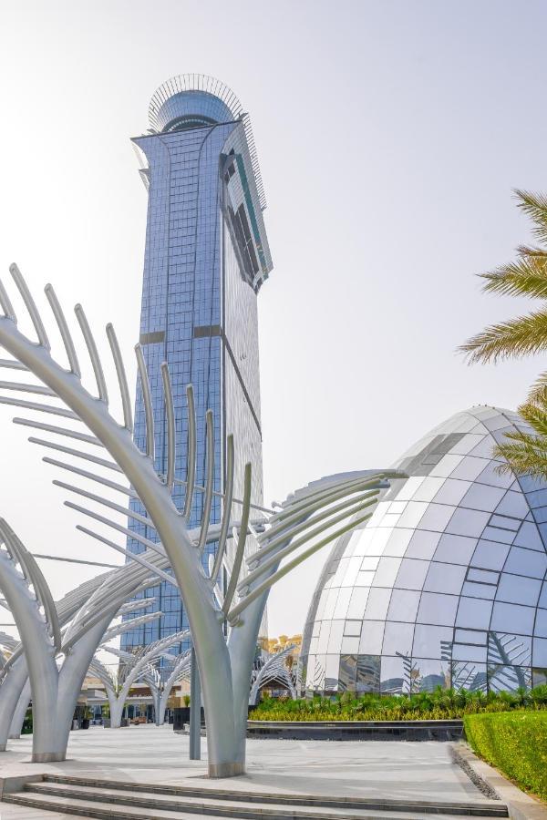 Ultra Luxury Palm Tower With Shared Hotel Facilities Dubai Exteriör bild