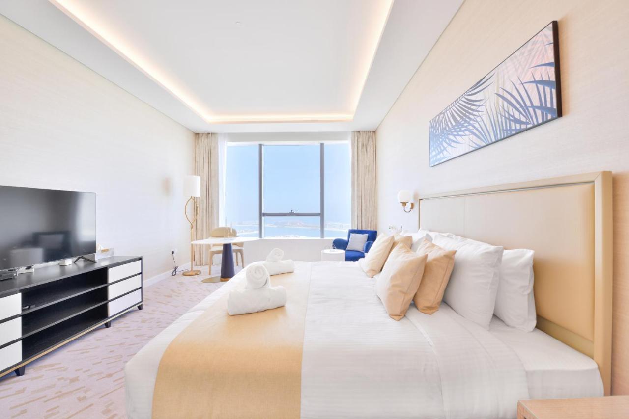 Ultra Luxury Palm Tower With Shared Hotel Facilities Dubai Exteriör bild