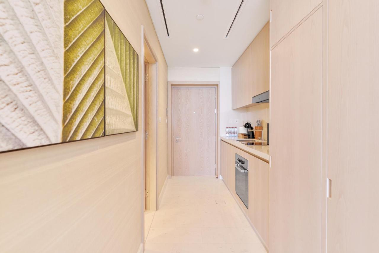 Ultra Luxury Palm Tower With Shared Hotel Facilities Dubai Exteriör bild