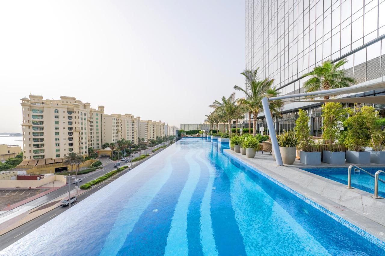 Ultra Luxury Palm Tower With Shared Hotel Facilities Dubai Exteriör bild